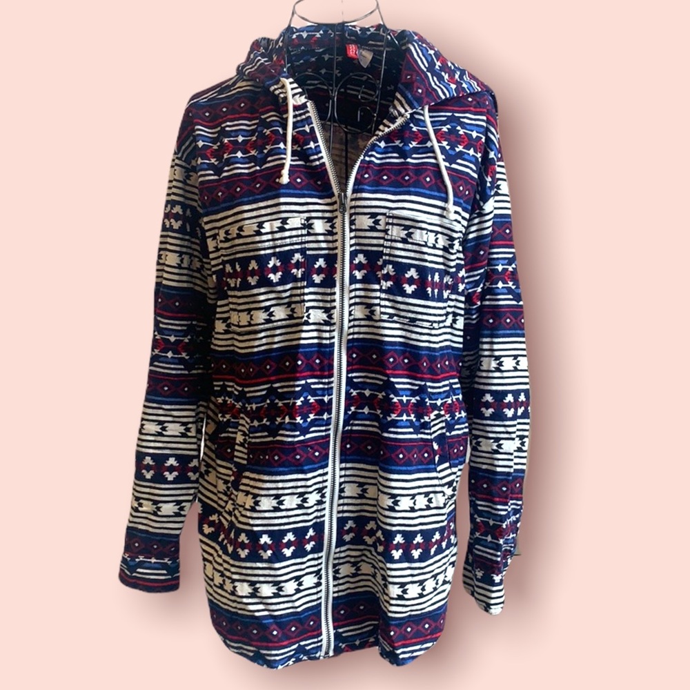 Southwestern boho print flannel long sleeve hooded shirt jacket…zip front size 8